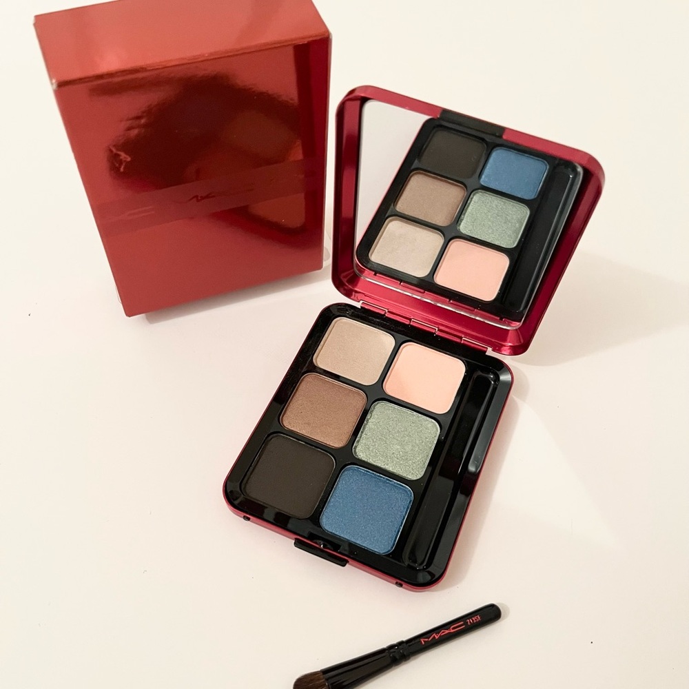 MAC Devoted Poppy Eyeshadow Palette – Limited Edition 6 Shades, with brush & Box - Picture 3 of 9